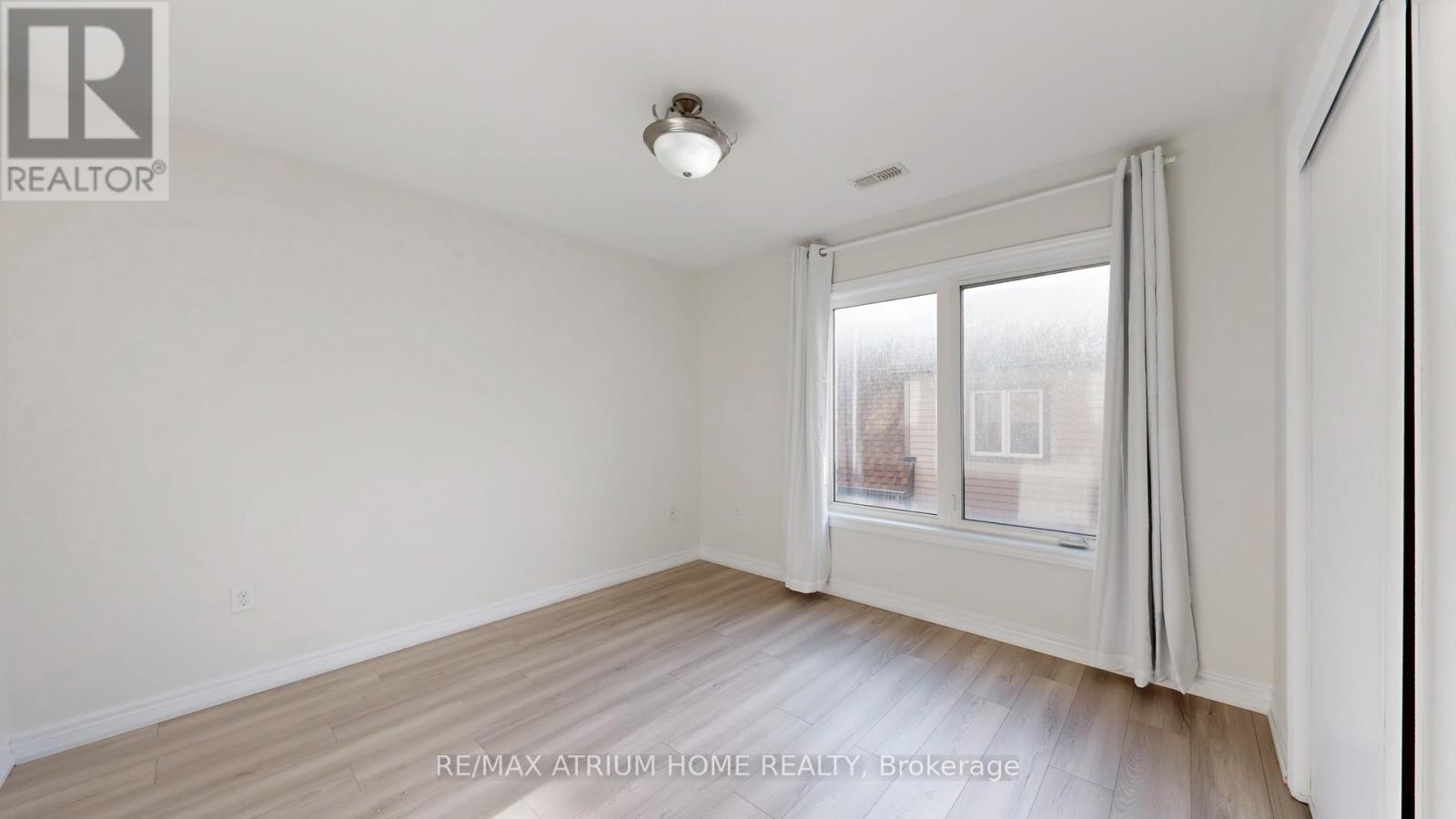 17 Kawneer Terrace, Toronto, Ontario  M1P 2X1 - Photo 27 - E12698296