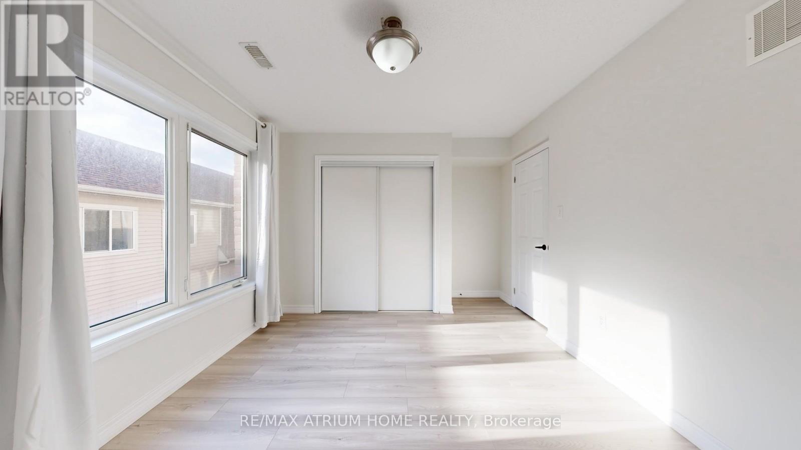 17 Kawneer Terrace, Toronto, Ontario  M1P 2X1 - Photo 30 - E12698296