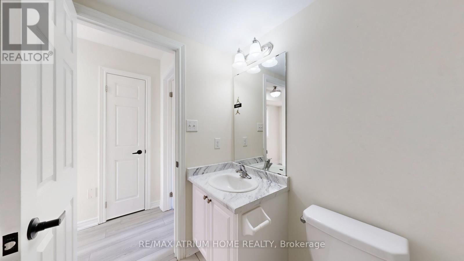 17 Kawneer Terrace, Toronto, Ontario  M1P 2X1 - Photo 32 - E12698296