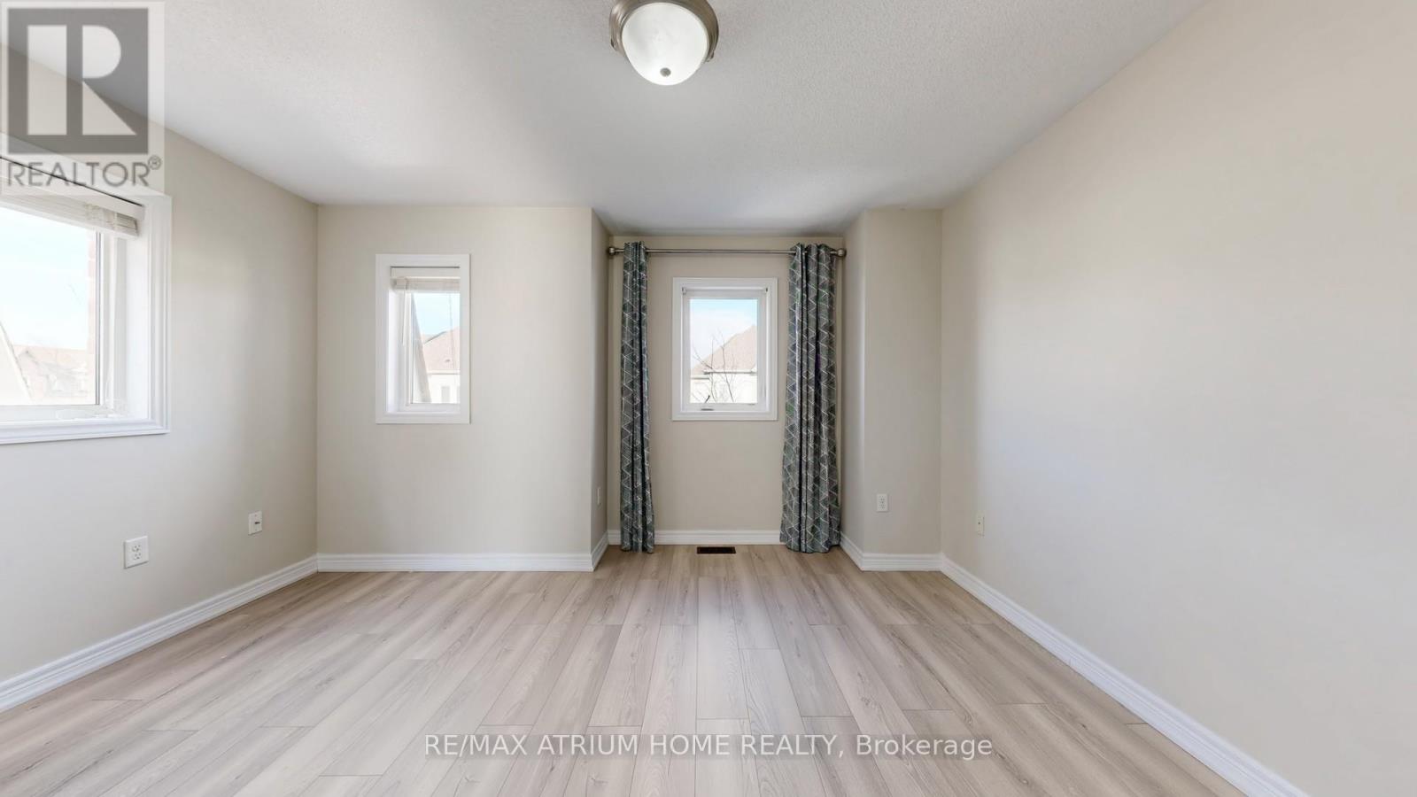 17 Kawneer Terrace, Toronto, Ontario  M1P 2X1 - Photo 33 - E12698296