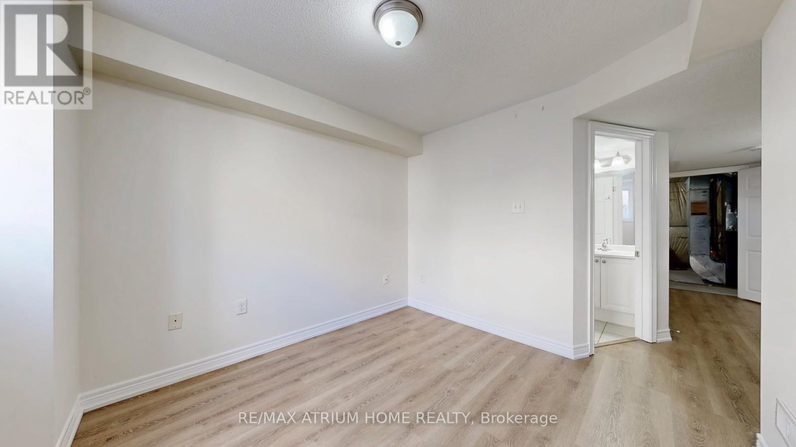 17 Kawneer Terrace, Toronto, Ontario  M1P 2X1 - Photo 40 - E12698296