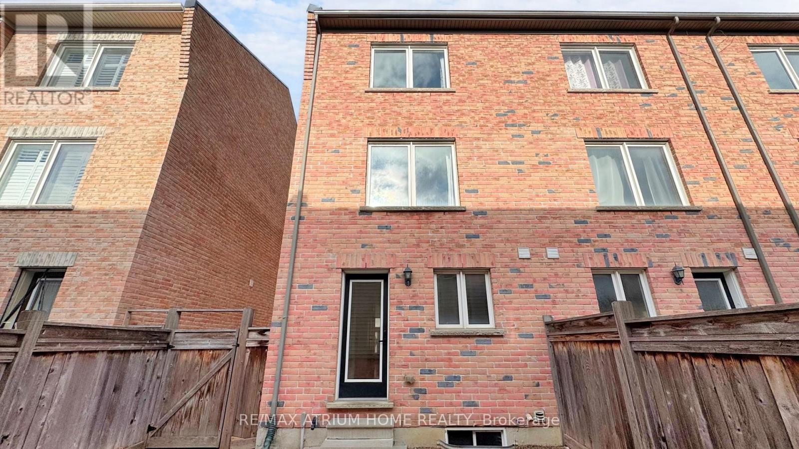 17 Kawneer Terrace, Toronto, Ontario  M1P 2X1 - Photo 47 - E12698296