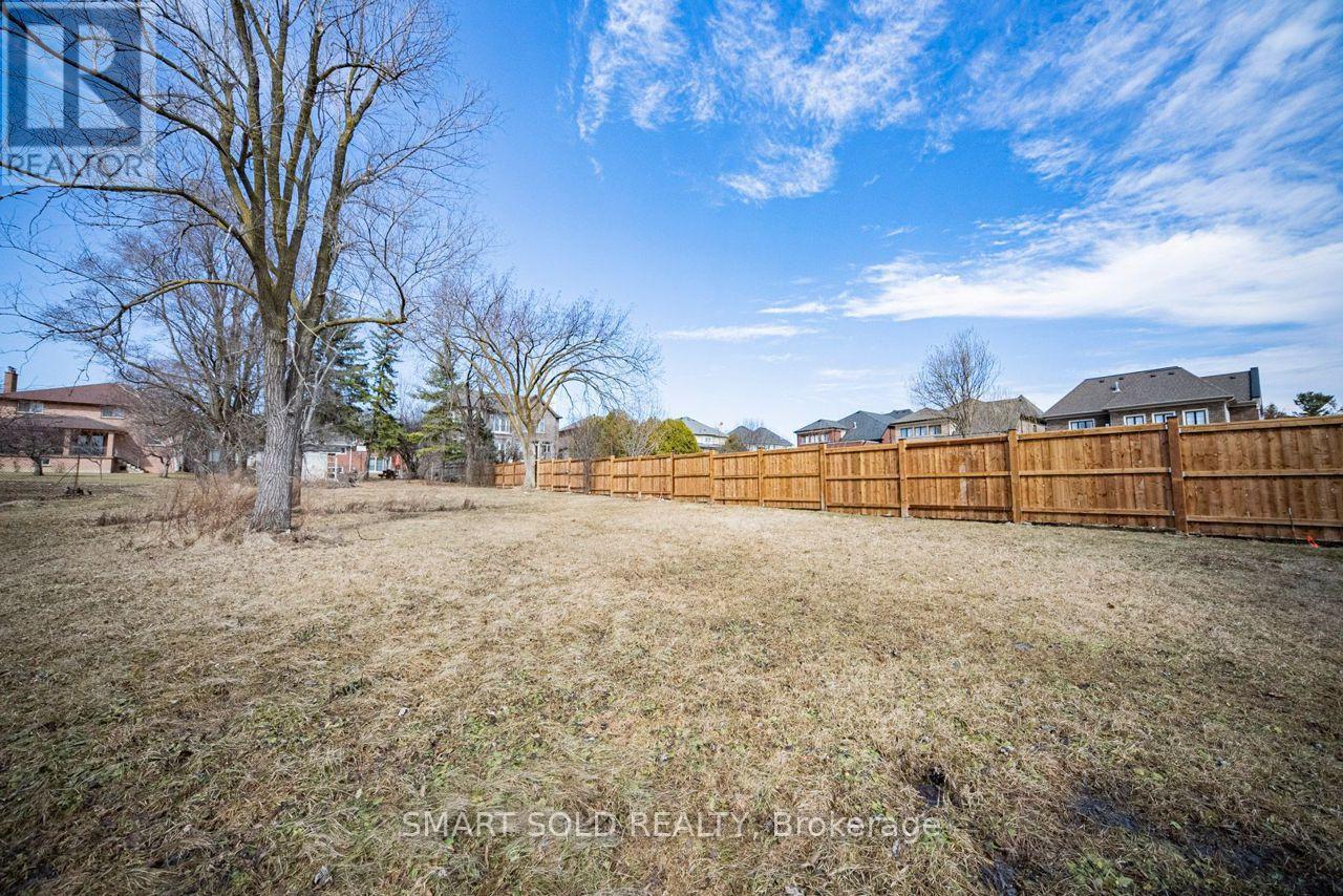 75 Stockdale Crescent, Richmond Hill, Ontario  L4C 3T1 - Photo 9 - N12698244