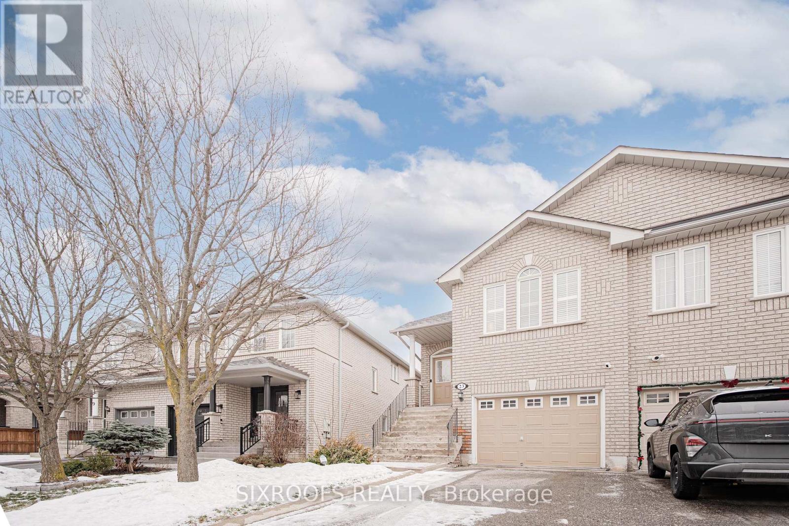 Upper - 23 San Vito Drive, Vaughan, Ontario  L4H 2S9 - Photo 1 - N12698246
