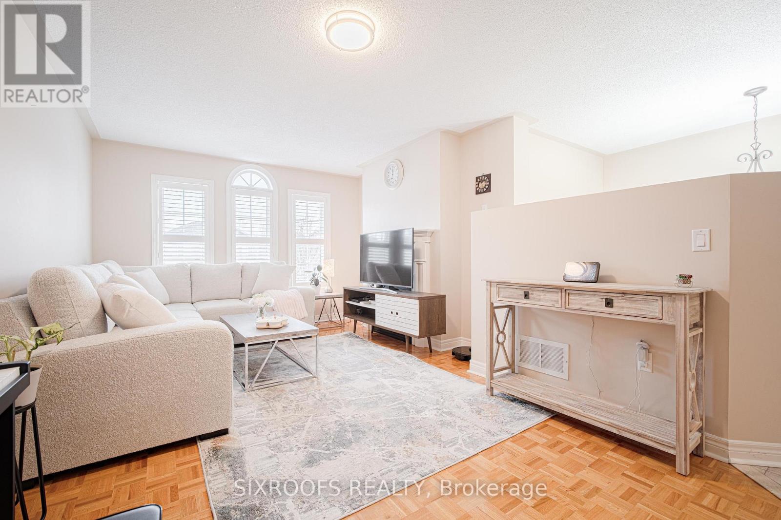 Upper - 23 San Vito Drive, Vaughan, Ontario  L4H 2S9 - Photo 7 - N12698246