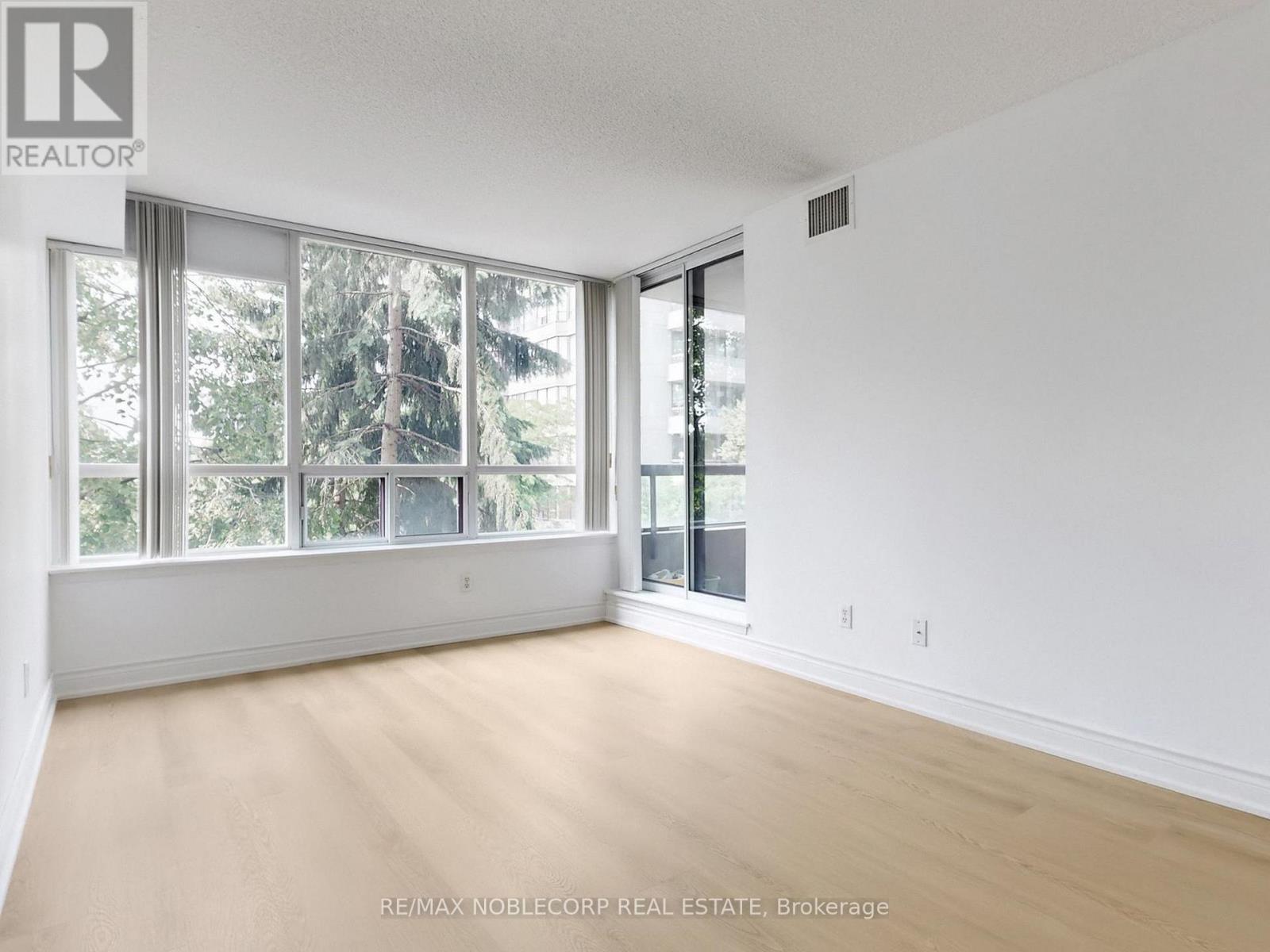 312 - 91 Townsgate Drive, Vaughan, Ontario  L4J 8E8 - Photo 22 - N12698276