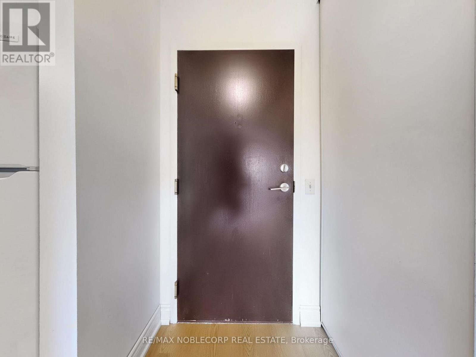 312 - 91 Townsgate Drive, Vaughan, Ontario  L4J 8E8 - Photo 31 - N12698276