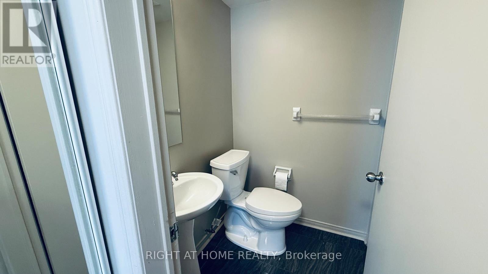 934 - 75 Weldrick Road E, Richmond Hill, Ontario  L4C 3T9 - Photo 25 - N12698322