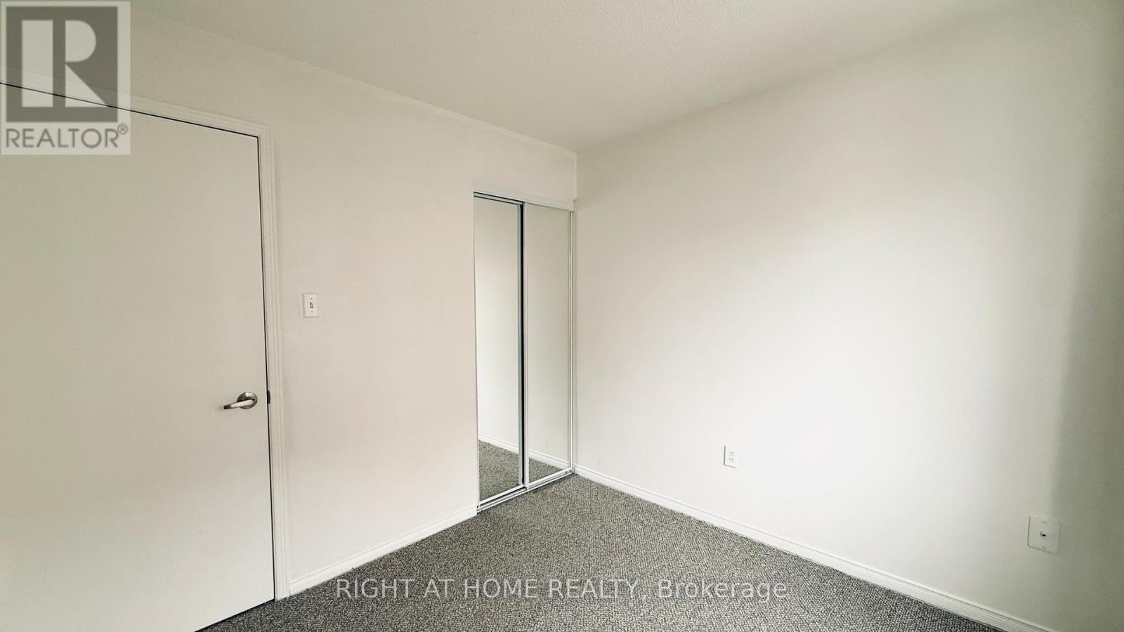 934 - 75 Weldrick Road E, Richmond Hill, Ontario  L4C 3T9 - Photo 7 - N12698322