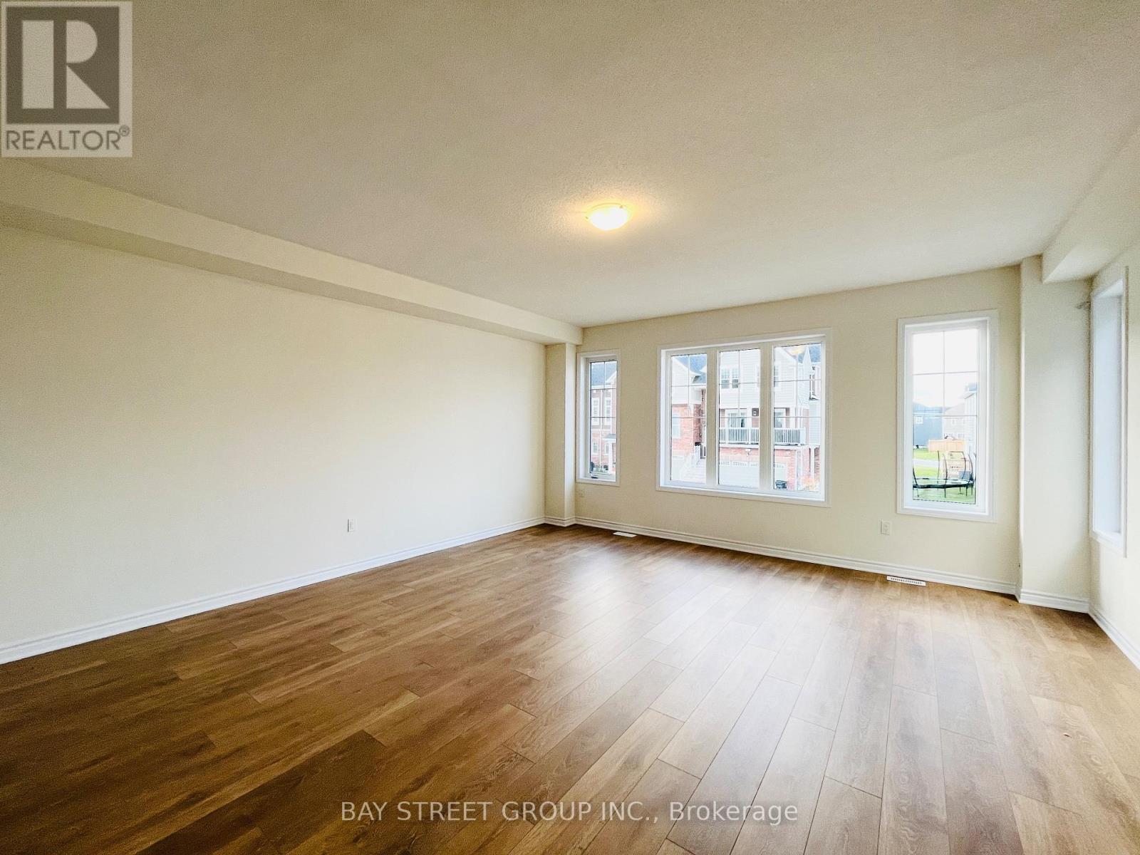 78 Sandhill Crane Drive, Wasaga Beach, Ontario  L9Z 0J6 - Photo 2 - S12698252