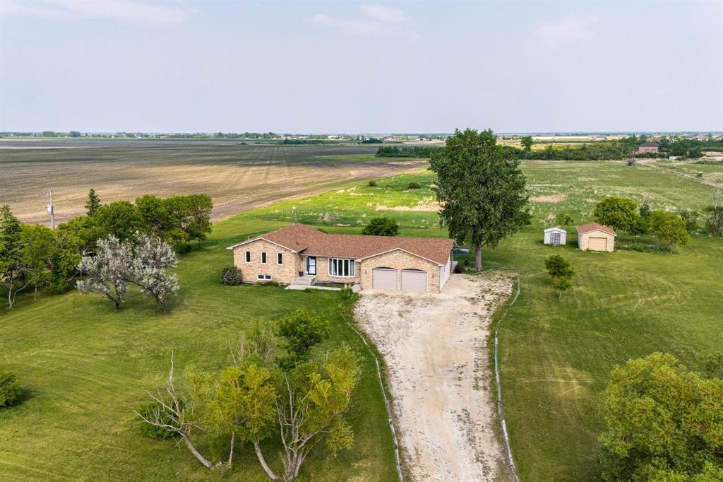 3767 Pipeline Road, West St Paul, Manitoba  R4A 8A2 - Photo 1 - 202600361