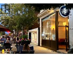 3047 DUNDAS STREET W, Toronto, Ontario