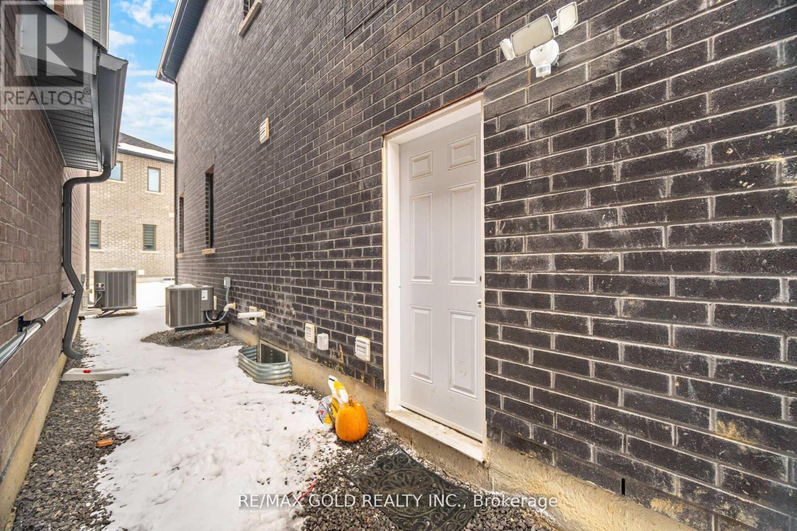 15 Spinland Street, Caledon, Ontario  L7C 4K4 - Photo 48 - W12698258