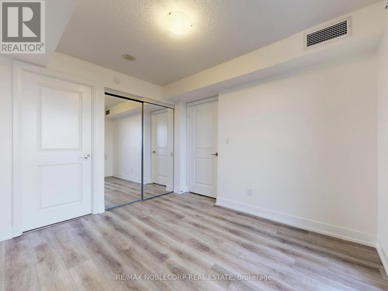 1929 - 2 Eva Road, Toronto, Ontario  M9C 0A9 - Photo 22 - W12698278