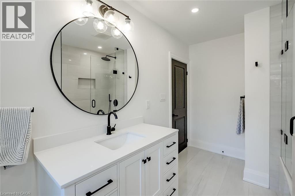 564 Maplehill Drive, Burlington, Ontario  L7N 2W3 - Photo 24 - 40796772