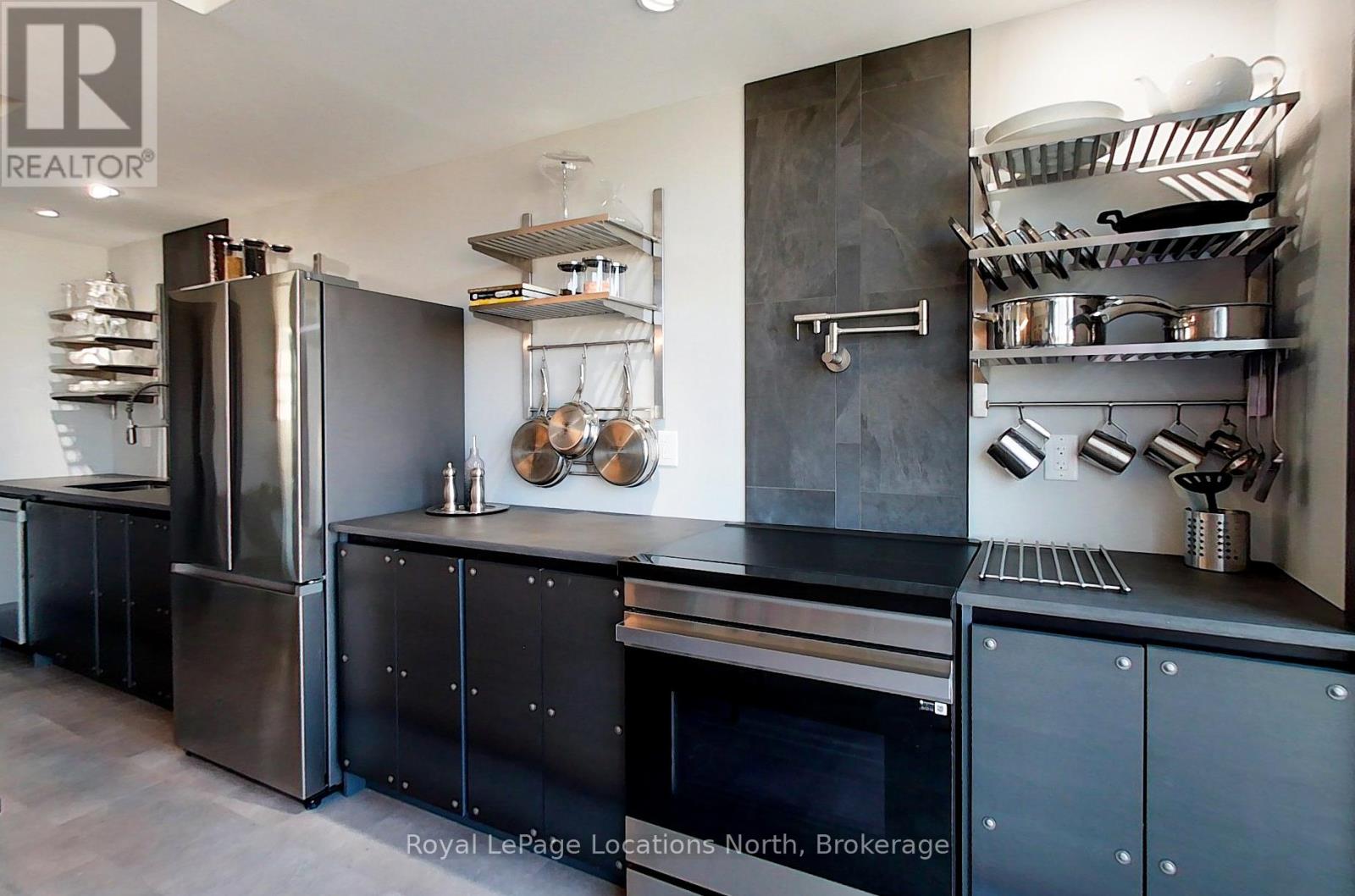 303 - 1 Shipyard Lane, Collingwood, Ontario  L9Y 0W2 - Photo 17 - S12698382