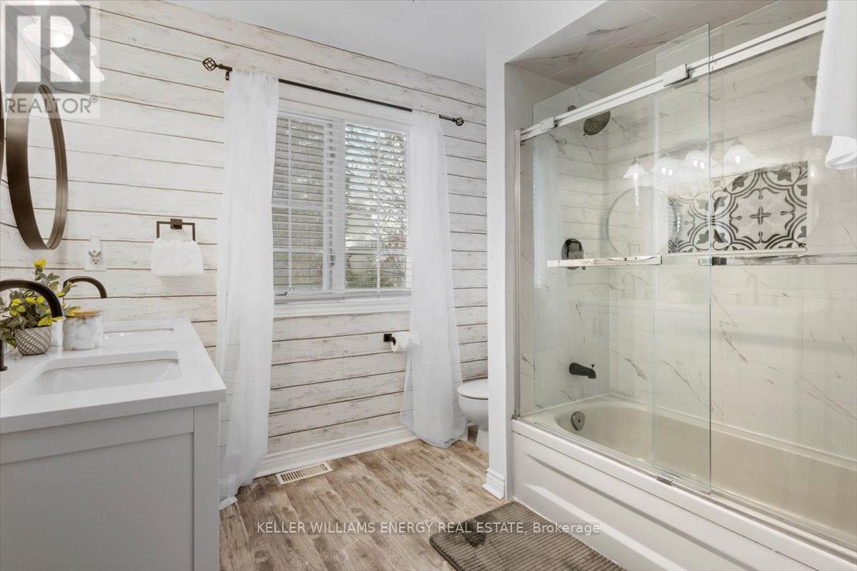 2 Resnik Drive, Clarington (Newcastle), Ontario  L1B 1K5 - Photo 19 - E12698406