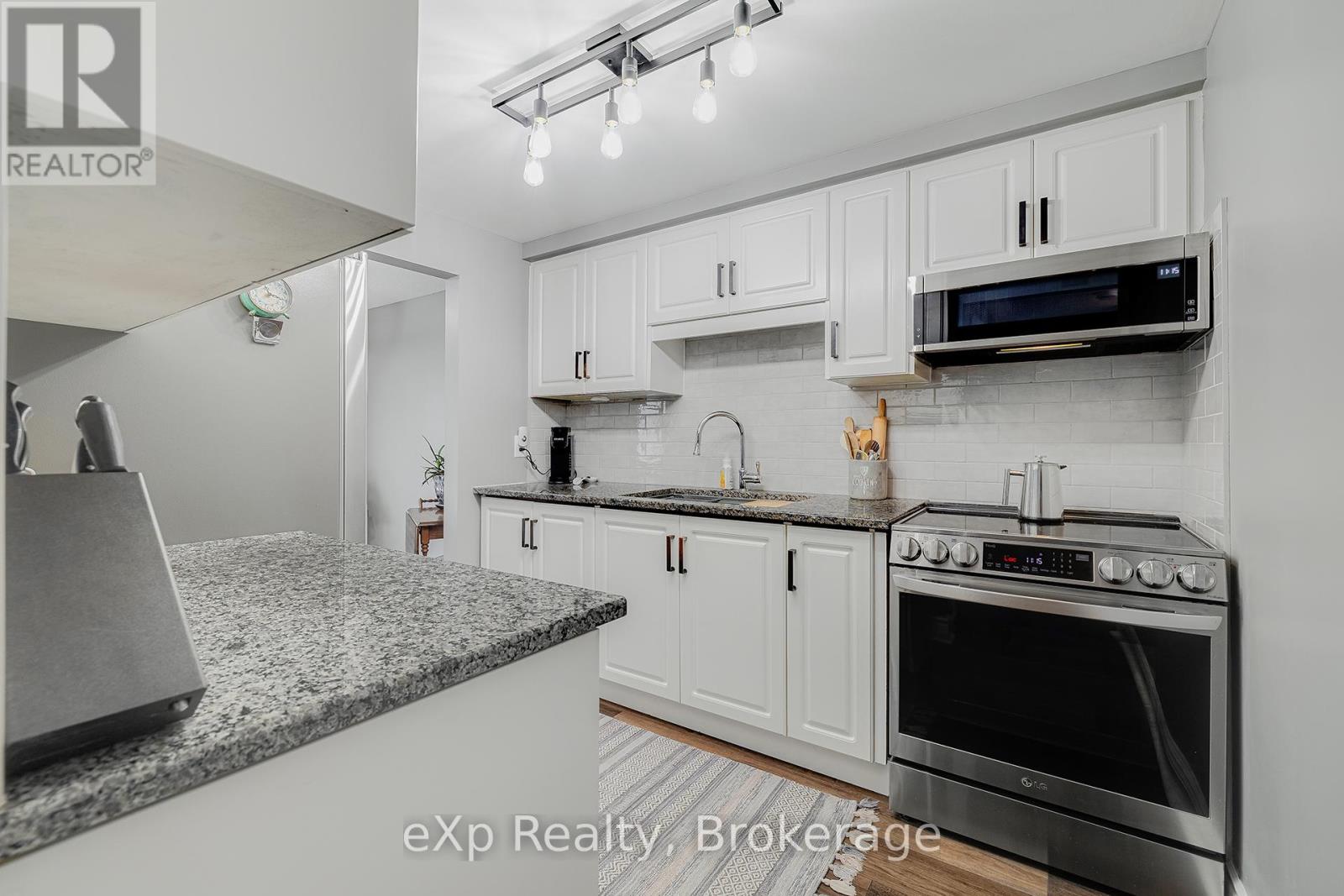 88 - 180 Marksam Road, Guelph (Willow West/sugarbush/west Acres), Ontario  N1H 8G4 - Photo 4 - X12698348