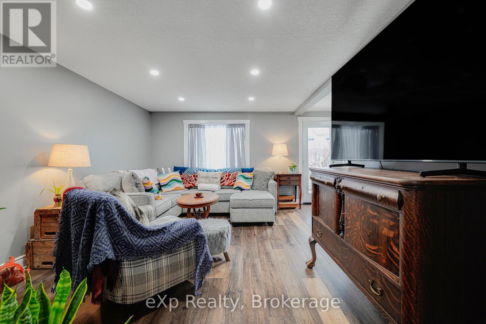 88 - 180 Marksam Road, Guelph (Willow West/sugarbush/west Acres), Ontario  N1H 8G4 - Photo 9 - X12698348