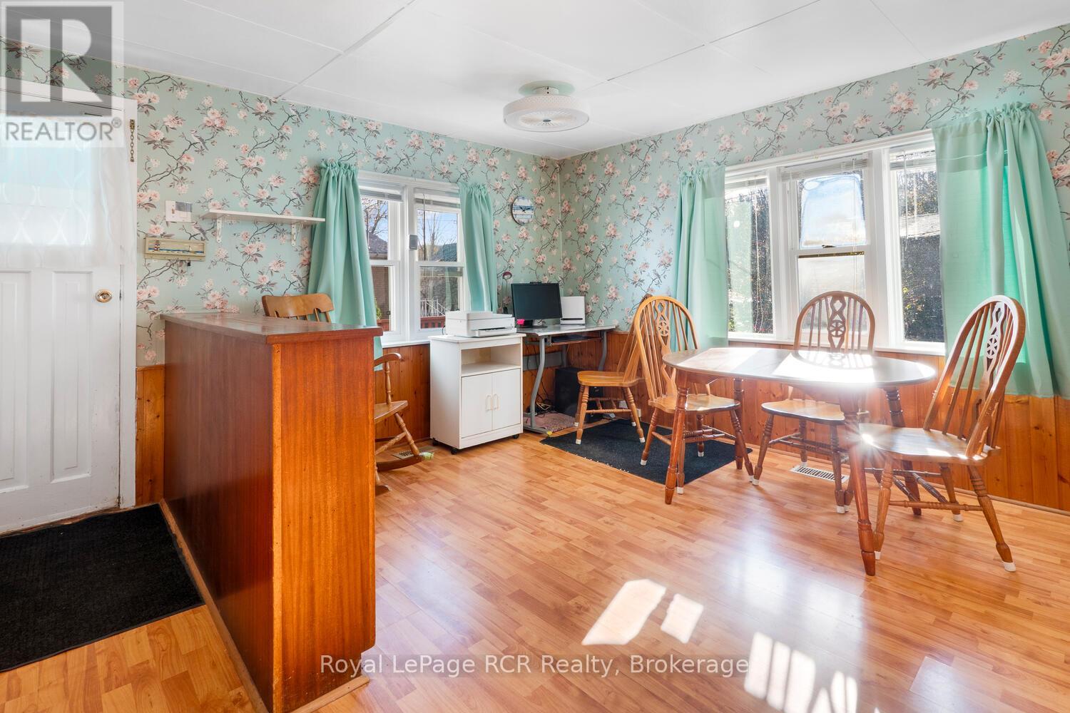 58 2nd Street W, Owen Sound, Ontario  N4K 0B4 - Photo 9 - X12698354