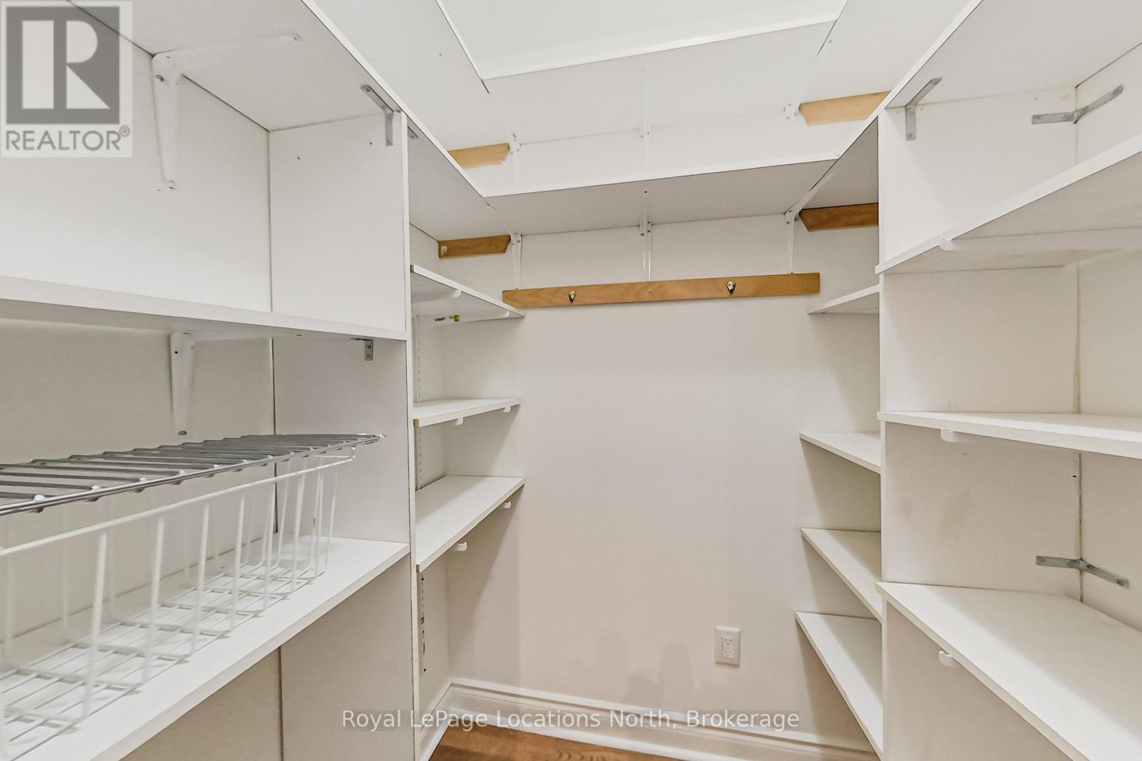 104 - 10 Bay Street E, Blue Mountains, Ontario  N0H 2P0 - Photo 15 - X12698372