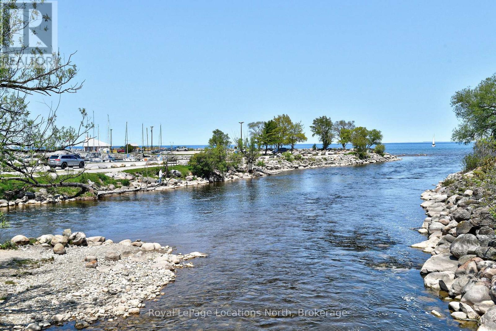 104 - 10 Bay Street E, Blue Mountains, Ontario  N0H 2P0 - Photo 34 - X12698372