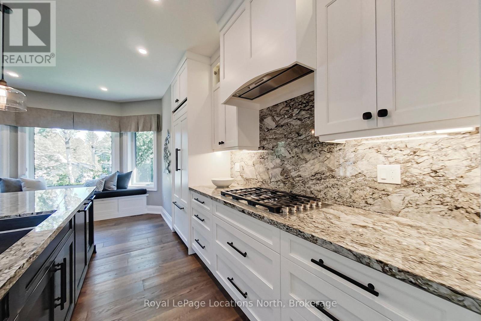 113 Aspen Way, Blue Mountains, Ontario  L9Y 0S8 - Photo 11 - X12698374