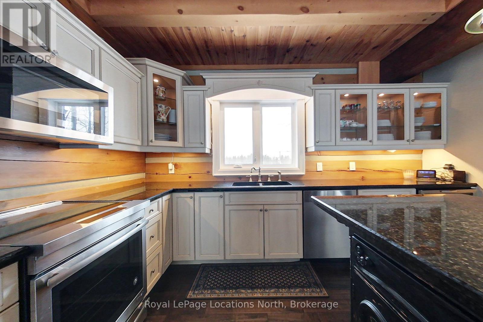 112 Starlight Lane, Meaford, Ontario  N0H 2P0 - Photo 11 - X12698378