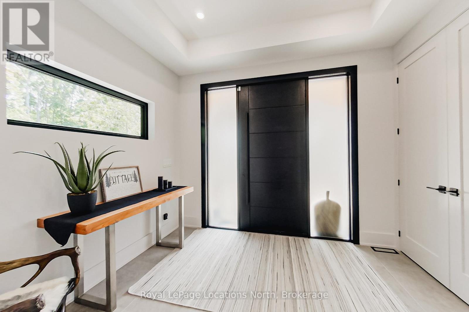 74 Arthur Street E, Blue Mountains, Ontario  N0H 2P0 - Photo 3 - X12698380