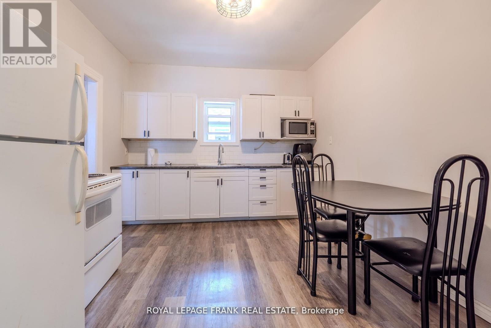 87 Durham Street W, Kawartha Lakes (Lindsay), Ontario  K9V 2P8 - Photo 7 - X12698400