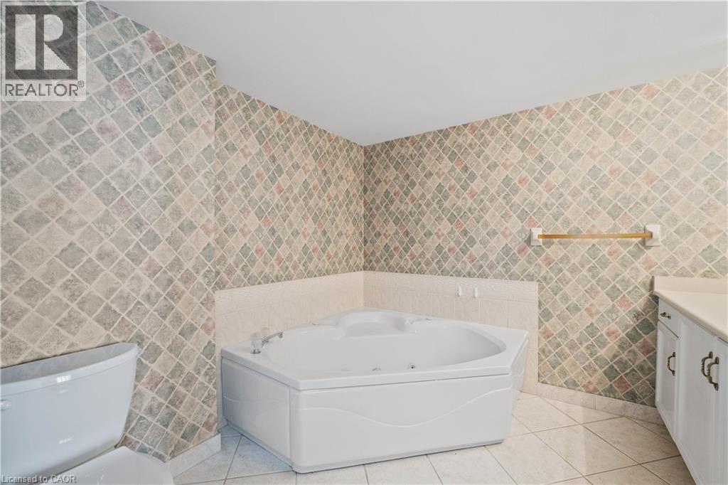 162 Martindale Road Unit# 605, St. Catharines, Ontario  L2S 3S4 - Photo 33 - 40798531