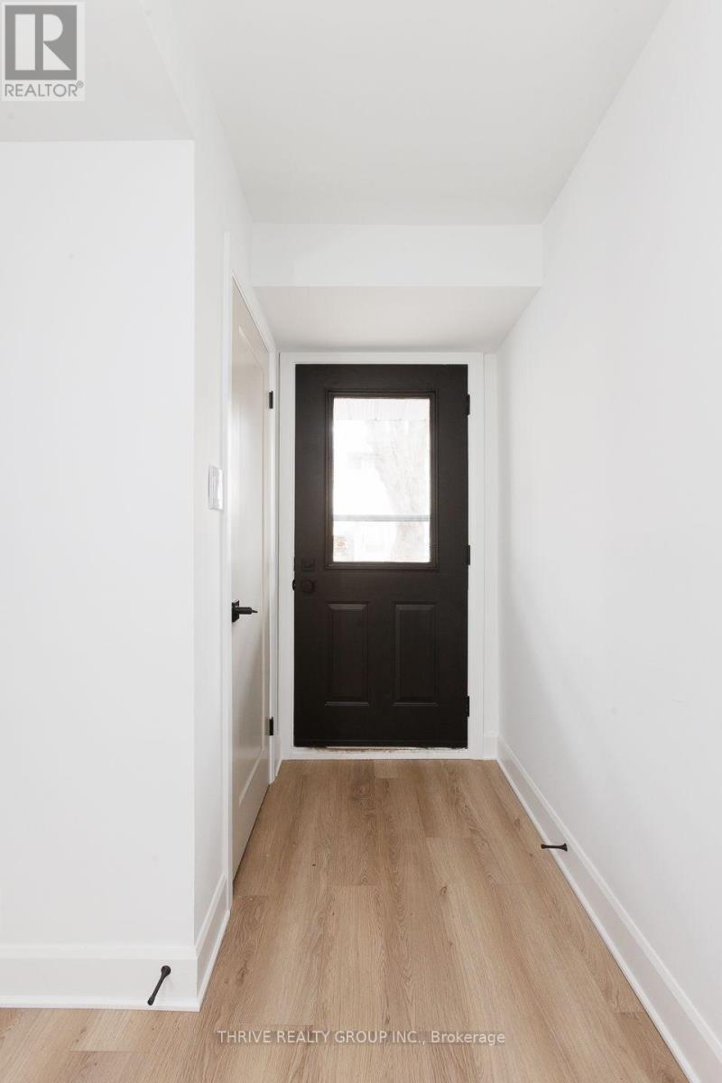 73 - 35 Waterman Avenue, London South, Ontario  N6C 5T7 - Photo 4 - X12698396