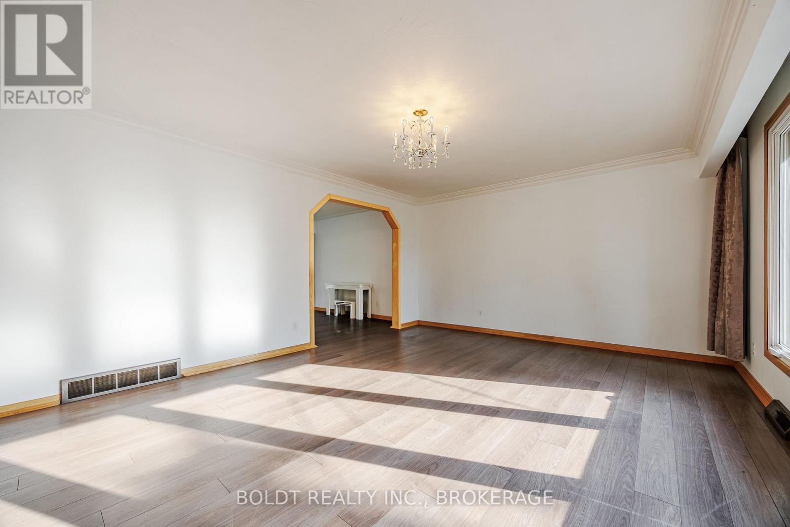 1591 Concession 4 Road, Niagara-On-The-Lake (Virgil), Ontario  L0S 1J0 - Photo 10 - X12698350