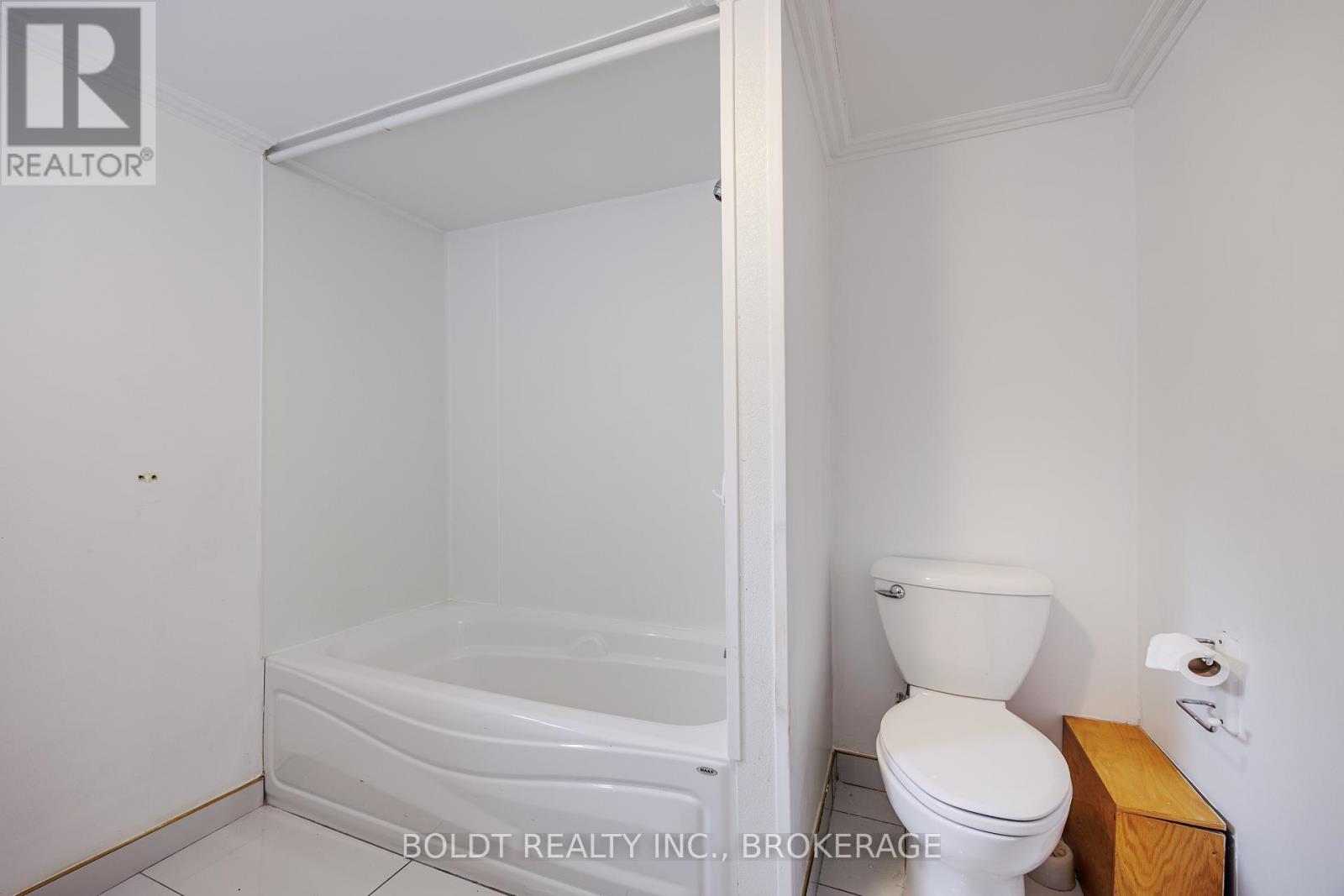 1591 Concession 4 Road, Niagara-On-The-Lake (Virgil), Ontario  L0S 1J0 - Photo 24 - X12698350