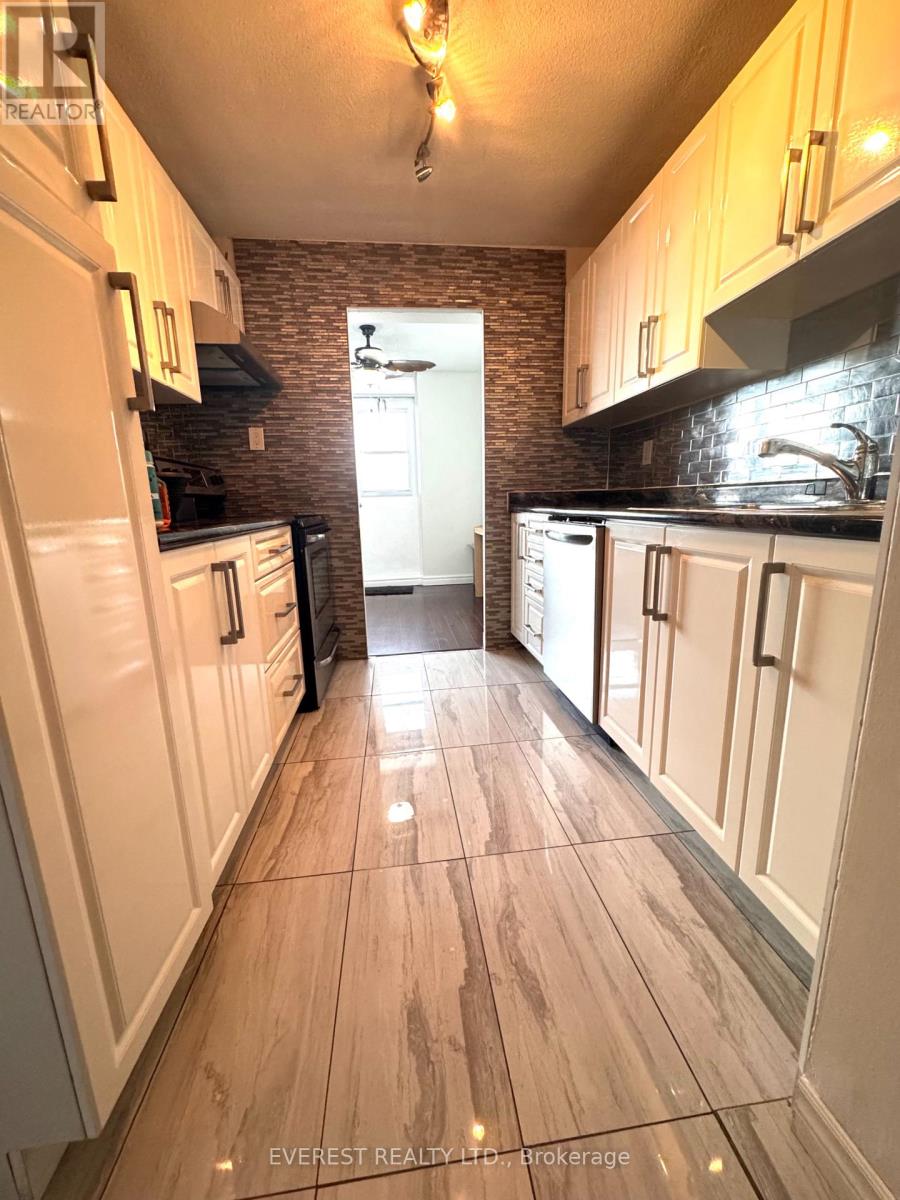 1109 - 270 Palmdale Drive, Toronto, Ontario  M1T 3N8 - Photo 1 - E12698340