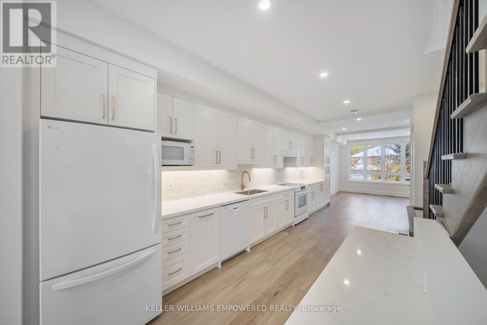 4 Leafield Drive, Toronto, Ontario  M1W 2T2 - Photo 15 - E12698344