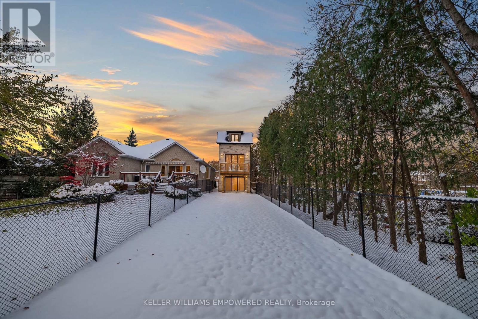 4 Leafield Drive, Toronto, Ontario  M1W 2T2 - Photo 38 - E12698344