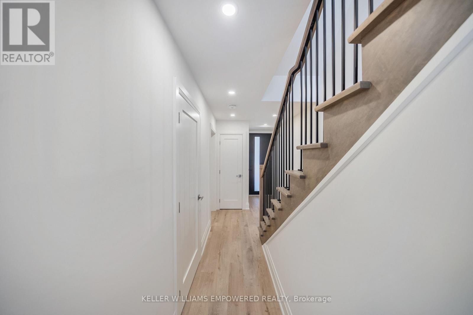 4 Leafield Drive, Toronto, Ontario  M1W 2T2 - Photo 5 - E12698344