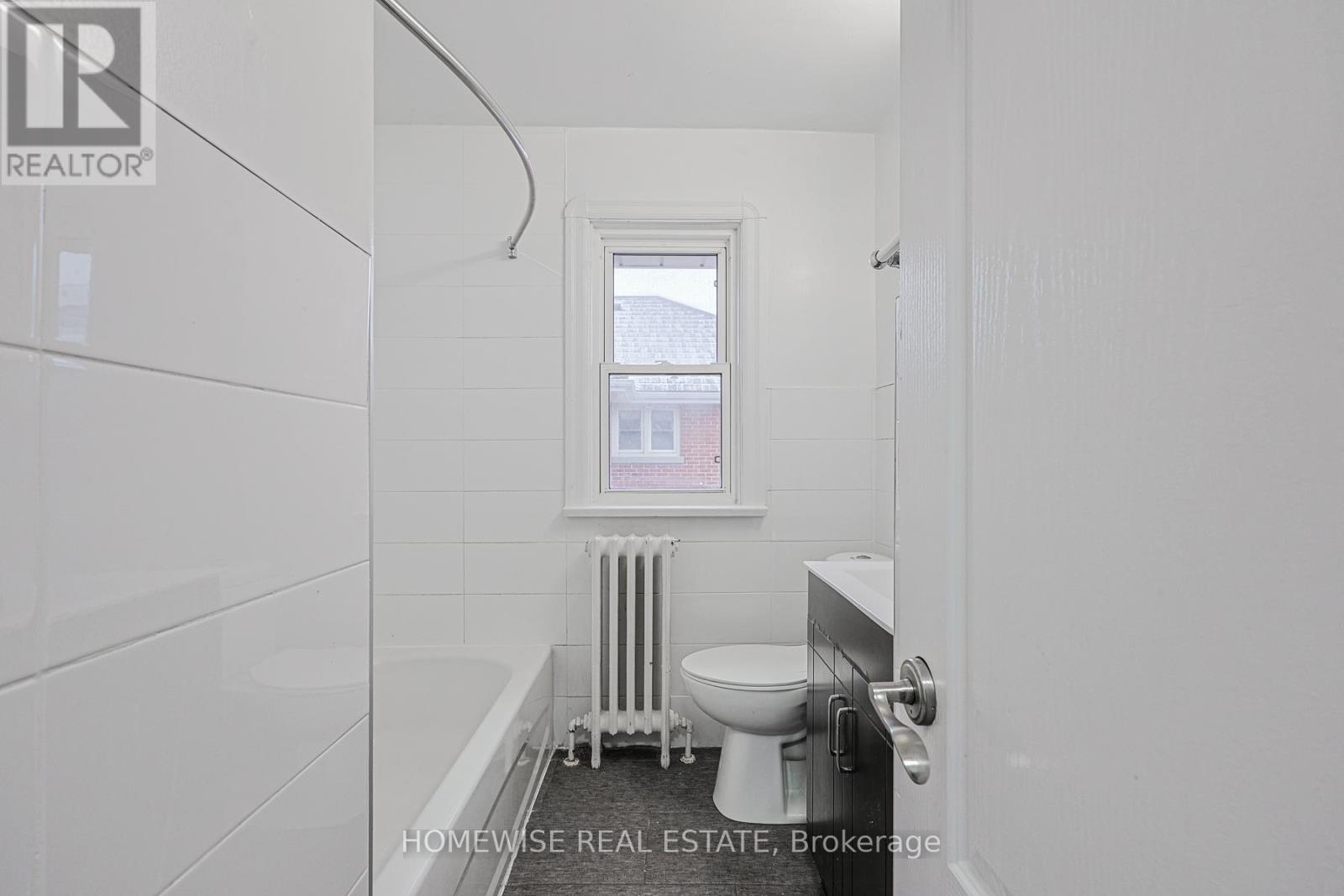 4 - 366 Mary Street N, Oshawa, Ontario  L1G 5C8 - Photo 23 - E12698404