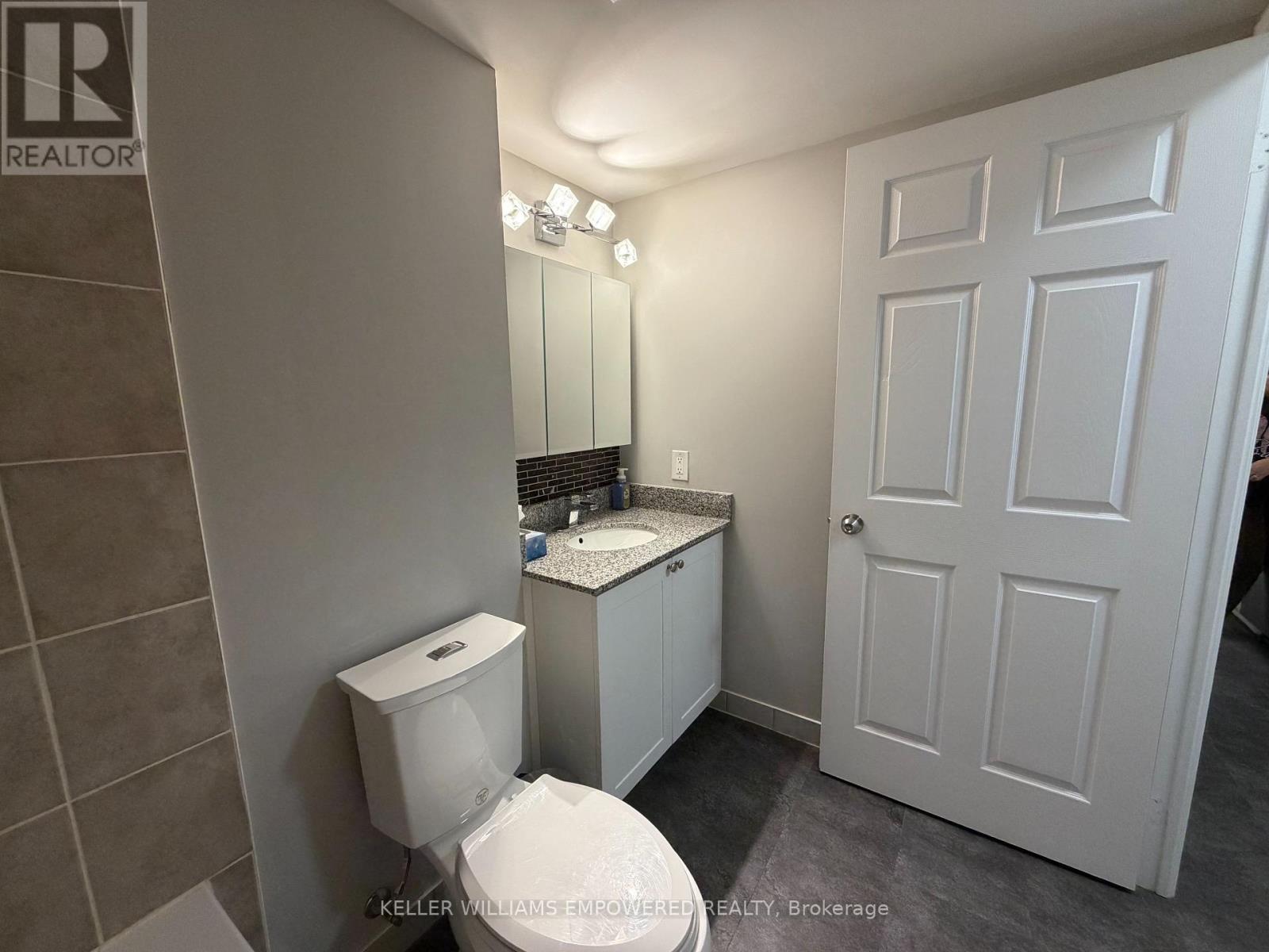 1111 - 185 Oneida Crescent, Richmond Hill (Langstaff), Ontario  L4B 0B1 - Photo 8 - N12698342