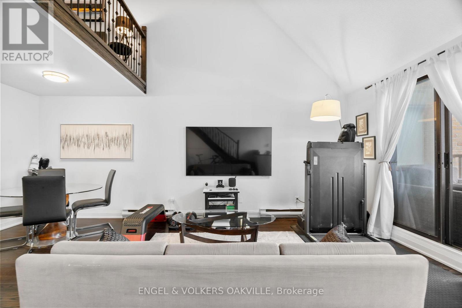 416 - 100 Bronte Road, Oakville, Ontario  L6L 6L5 - Photo 10 - W12698346