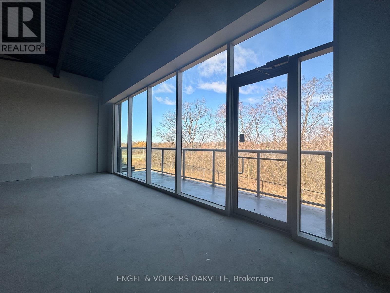 A208 - 1939 Ironoak Way, Oakville, Ontario  L6H 0N1 - Photo 5 - W12698366