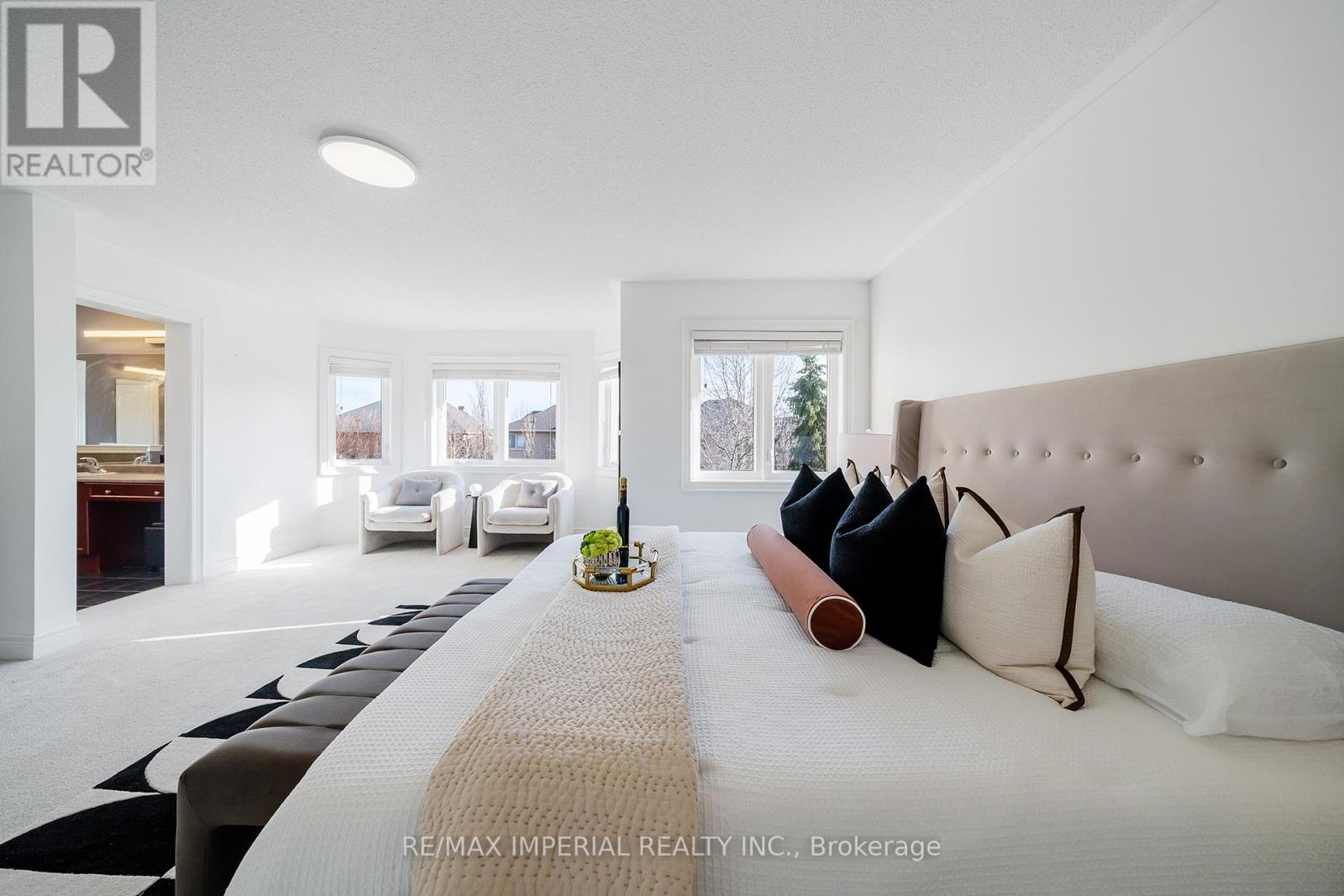 2252 Pine Glen Road, Oakville, Ontario  L6M 0G5 - Photo 18 - W12698388