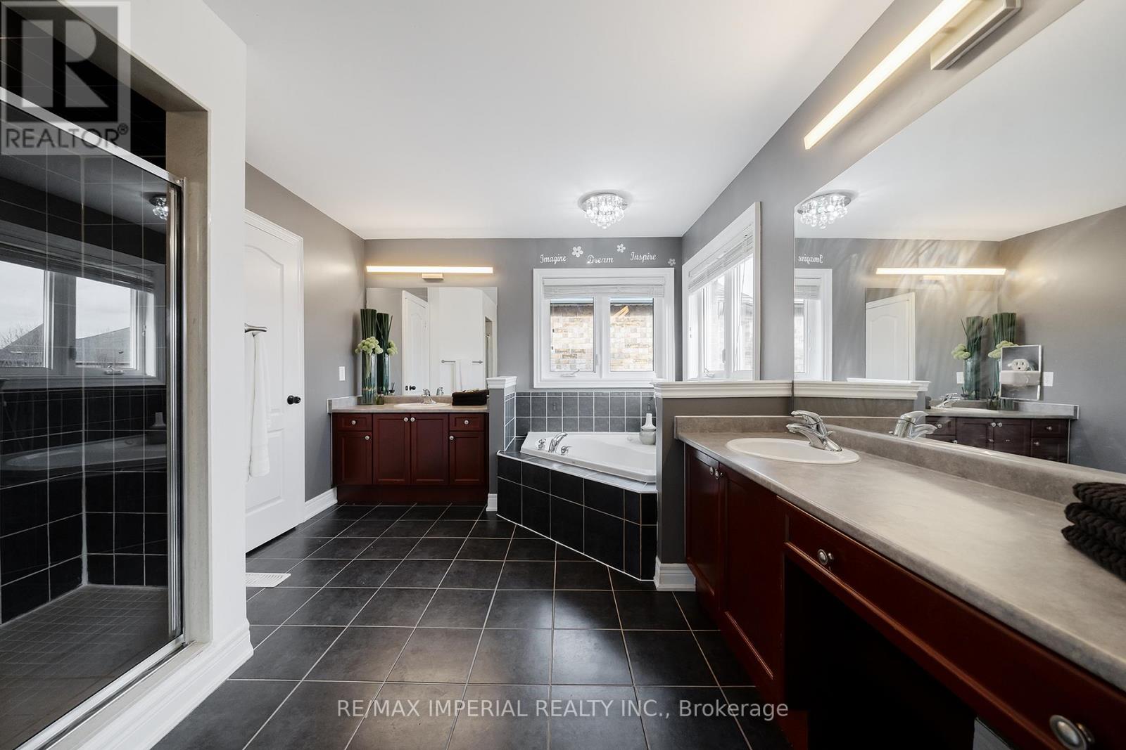 2252 Pine Glen Road, Oakville, Ontario  L6M 0G5 - Photo 20 - W12698388