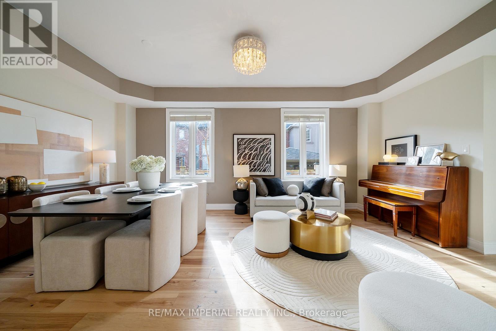 2252 Pine Glen Road, Oakville, Ontario  L6M 0G5 - Photo 6 - W12698388