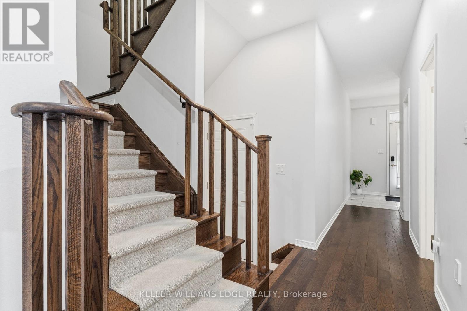 54 Oaktree Drive, Haldimand, Ontario  N3W 0E7 - Photo 18 - X12698356