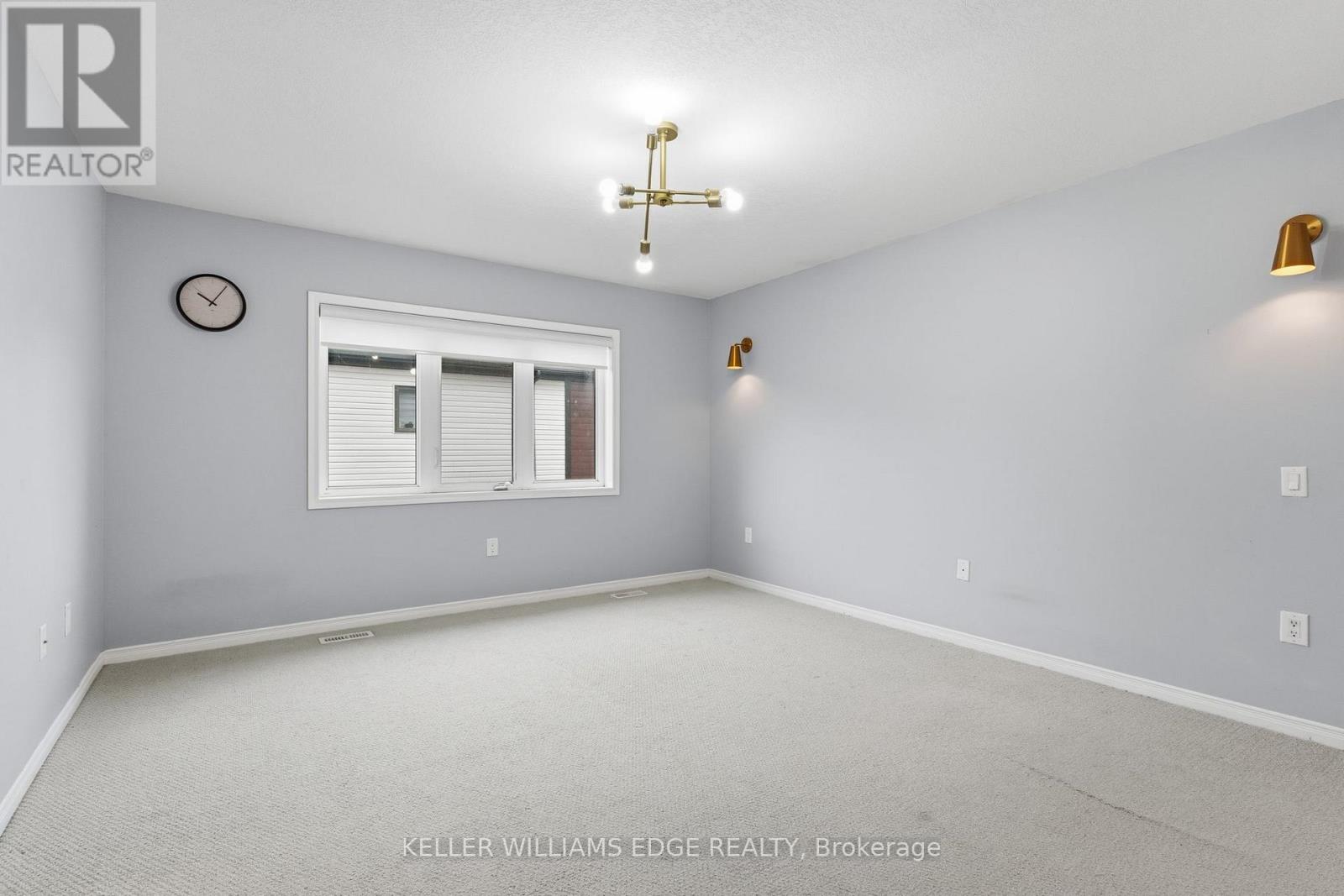 54 Oaktree Drive, Haldimand, Ontario  N3W 0E7 - Photo 23 - X12698356