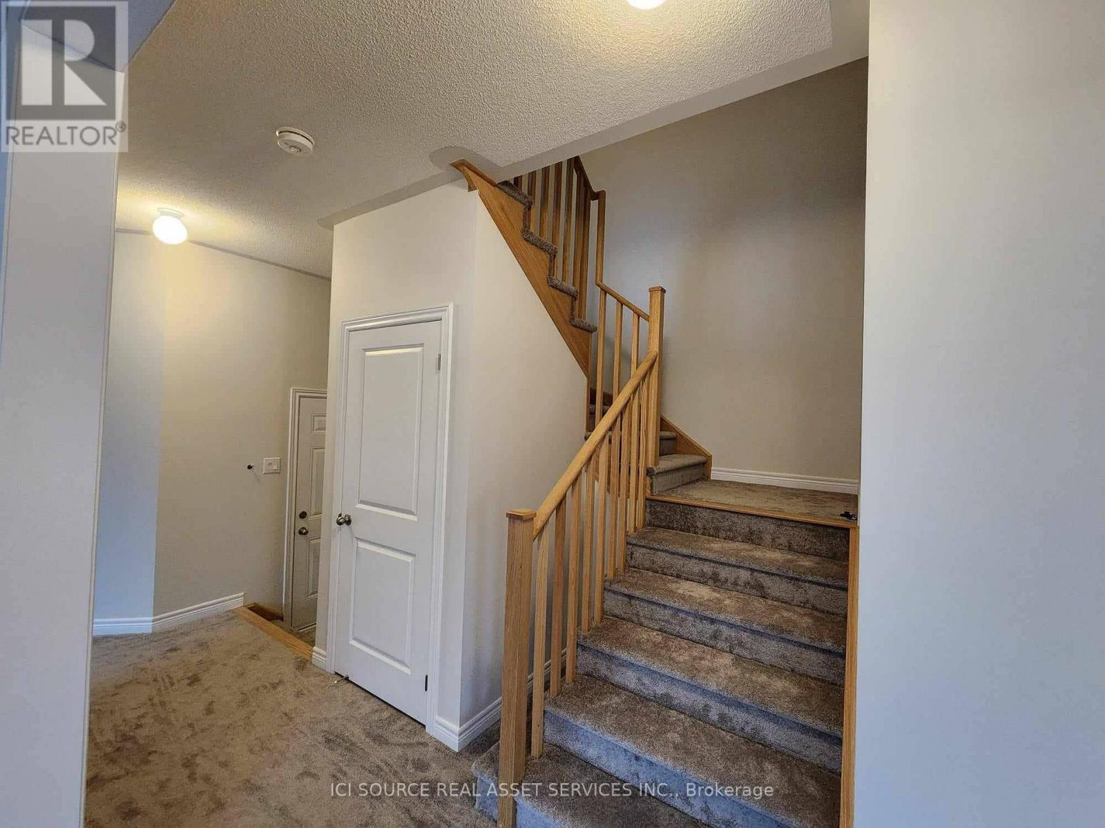 41 Bentgrass Drive, Welland, Ontario  L3B 0H4 - Photo 6 - X12698394