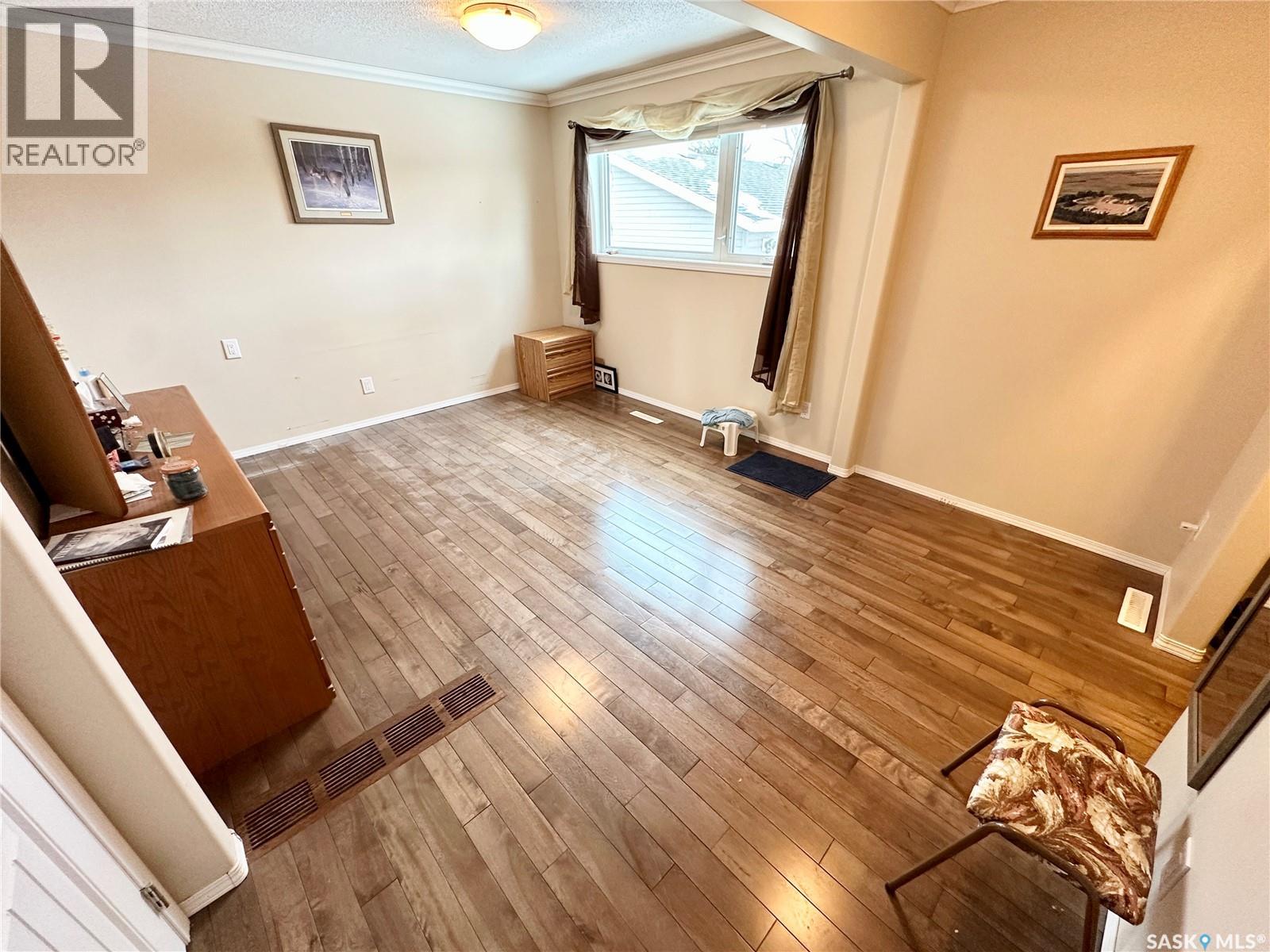 3 Scott Crescent, Weyburn, Saskatchewan  S4H 1T5 - Photo 11 - SK026731