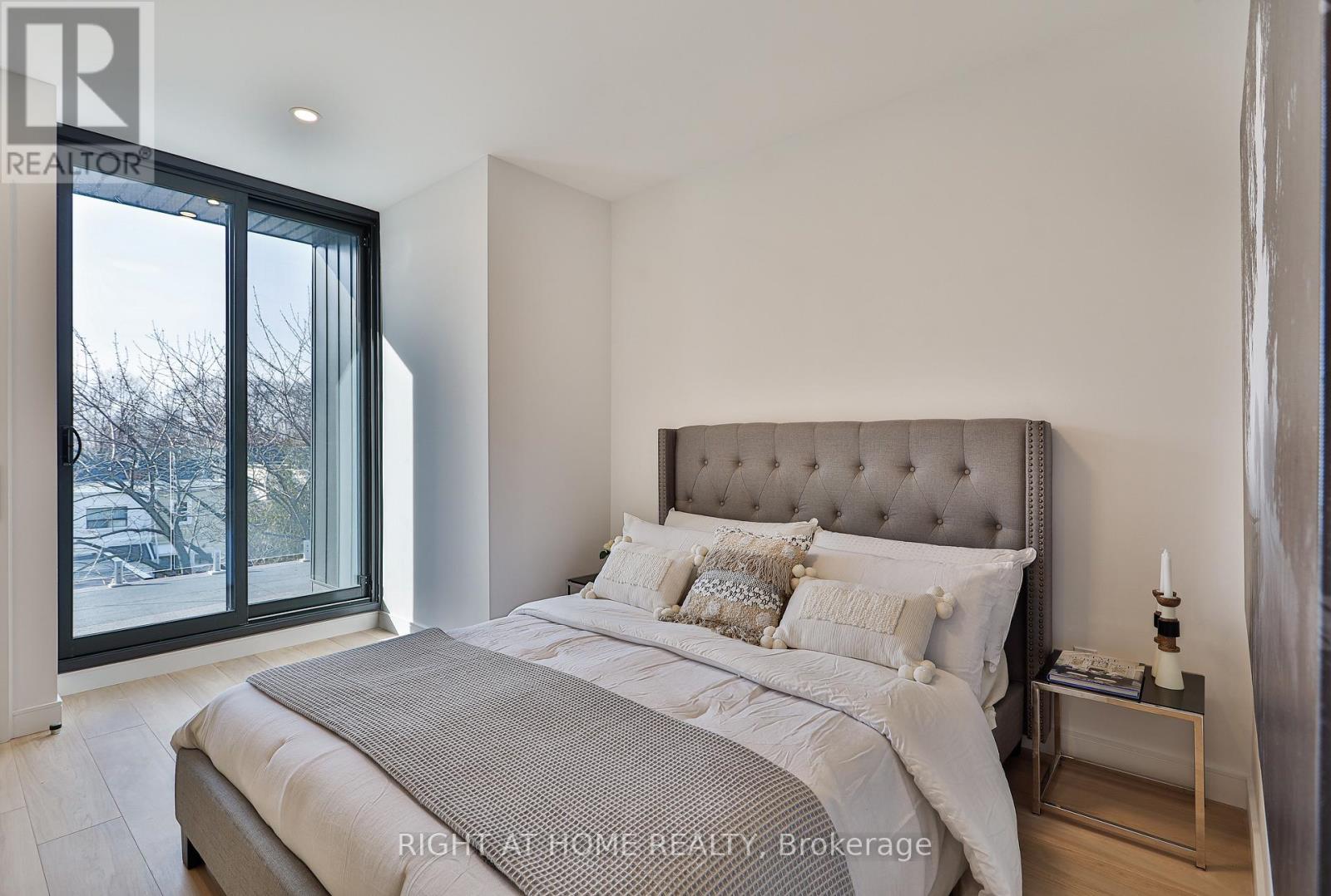 Main And Laneway - 11 Merrill Avenue W, Toronto, Ontario  M4C 1C4 - Photo 22 - E12698408